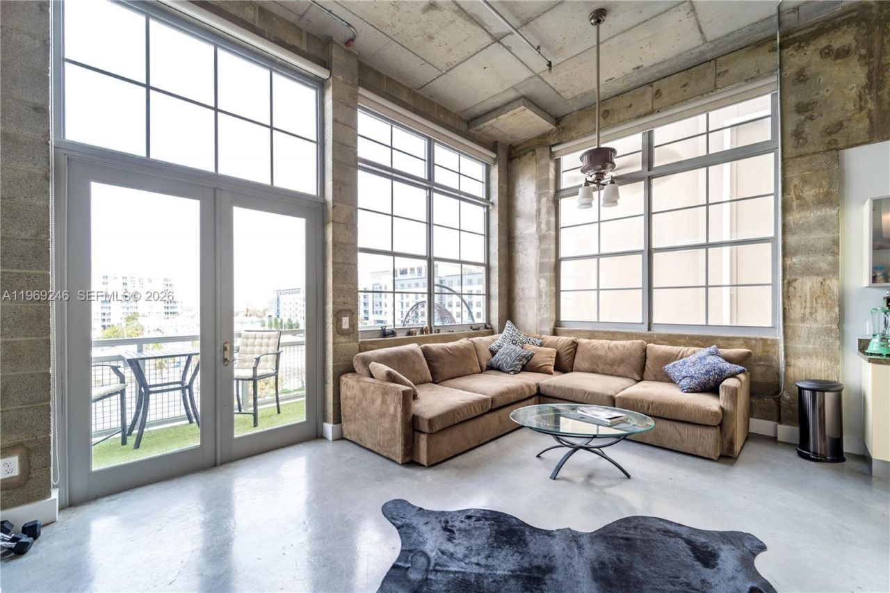 444 NW 1st Ave, Unit 405, Fort Lauderdale, FL 33301 Photo