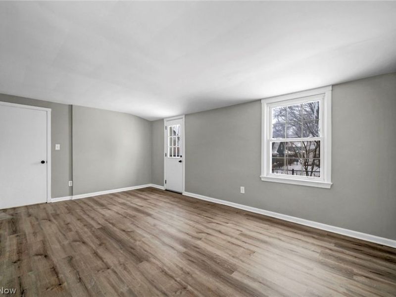 1531 Burlington Road, Cleveland, OH 44118 Photo 27