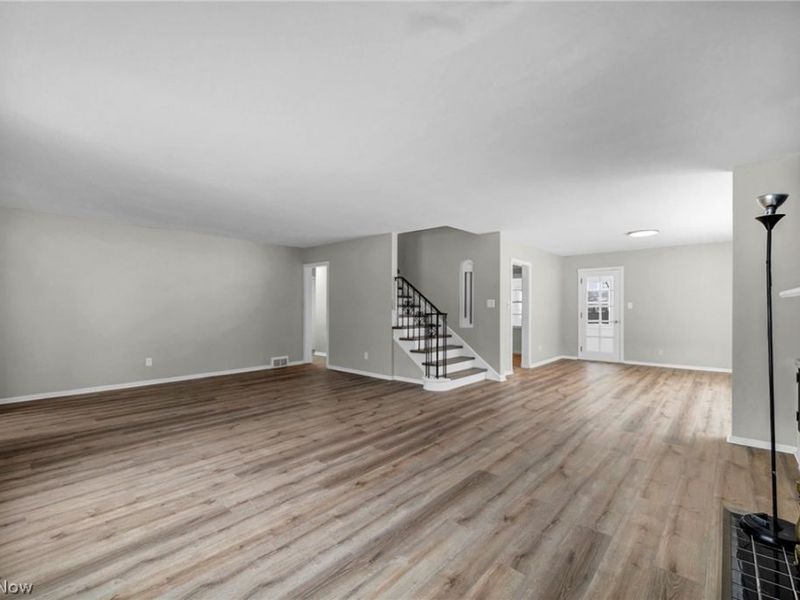 1531 Burlington Road, Cleveland, OH 44118 Photo 9