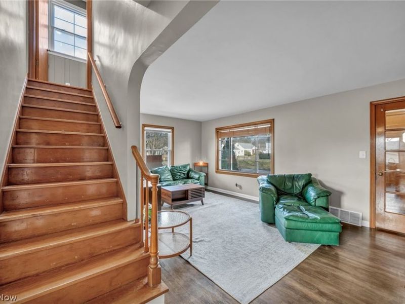 260 Prairie Drive, Akron, OH 44312 Photo 11