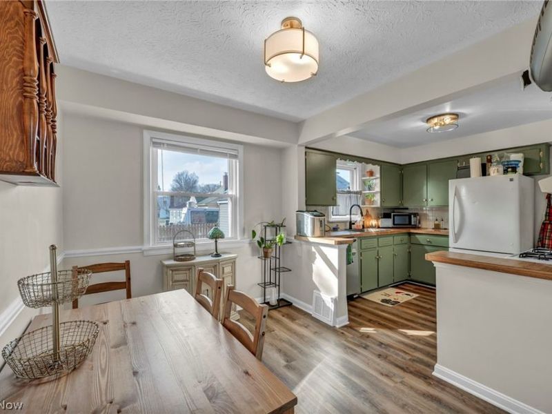 260 Prairie Drive, Akron, OH 44312 Photo 12