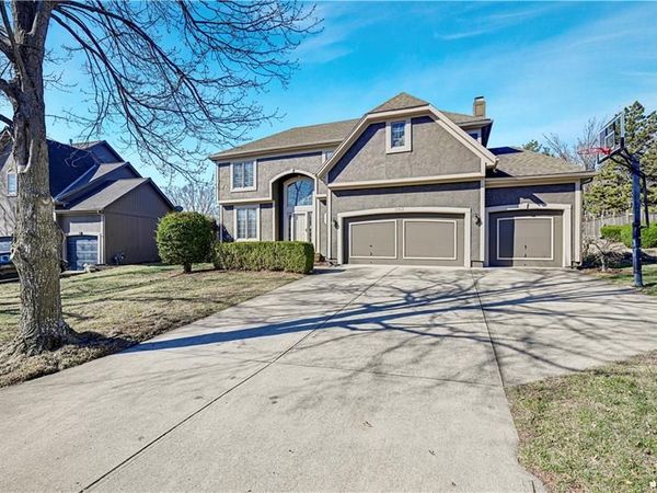 11912 Gillette Street, Overland Park, KS 66213