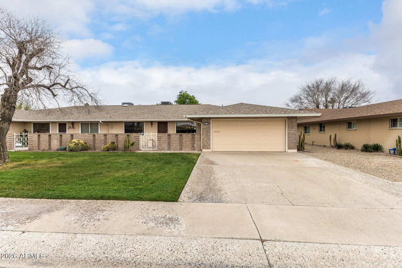 11118 W Cameo Drive, Sun City, AZ 85351 Main Photo