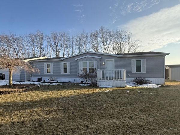 318 Hidden Ridge Drive, Delta, OH 43515