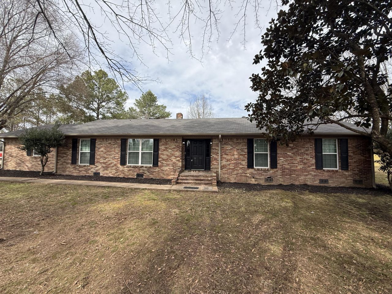 2475 White Drive Batesville, AR 72501