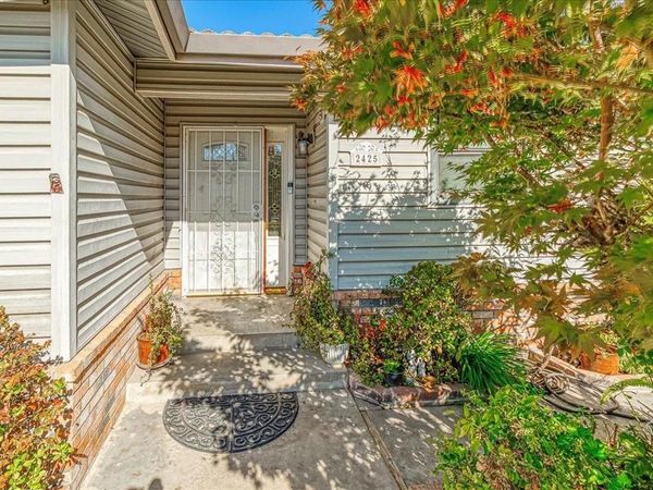 2425 Becker Court, Modesto, CA 95358