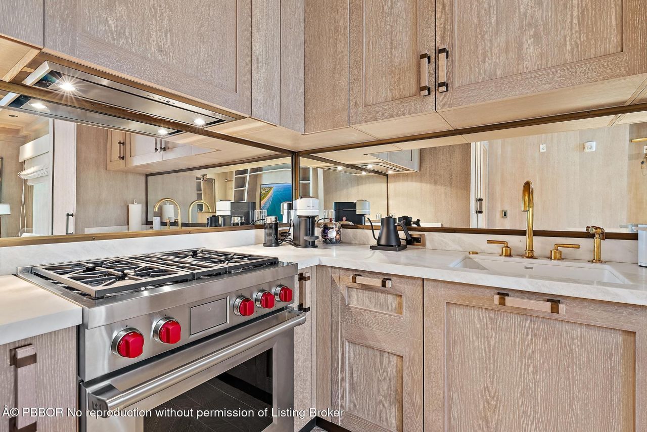 236 Phipps Plaza, Unit 101, Palm Beach, FL 33480 Photo