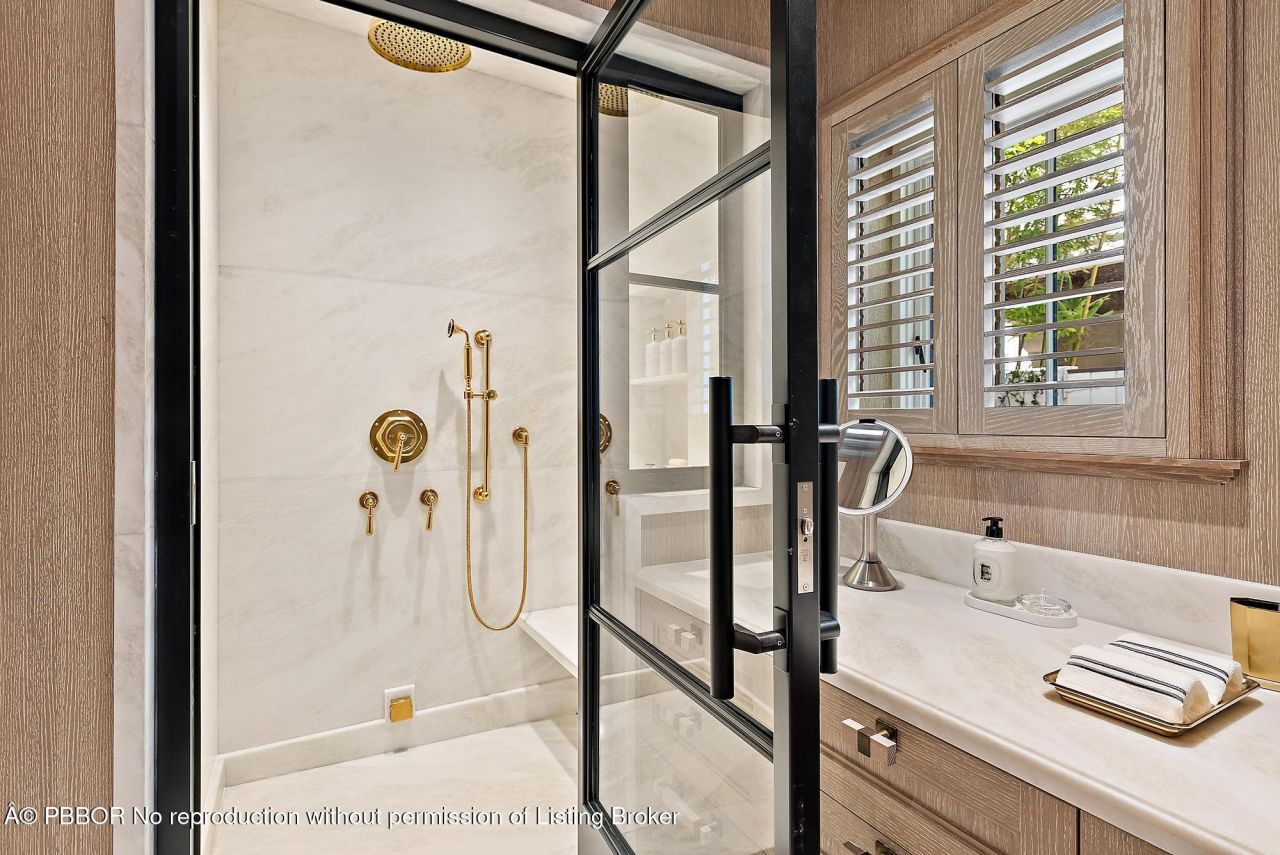 236 Phipps Plaza, Unit 101, Palm Beach, FL 33480 Photo