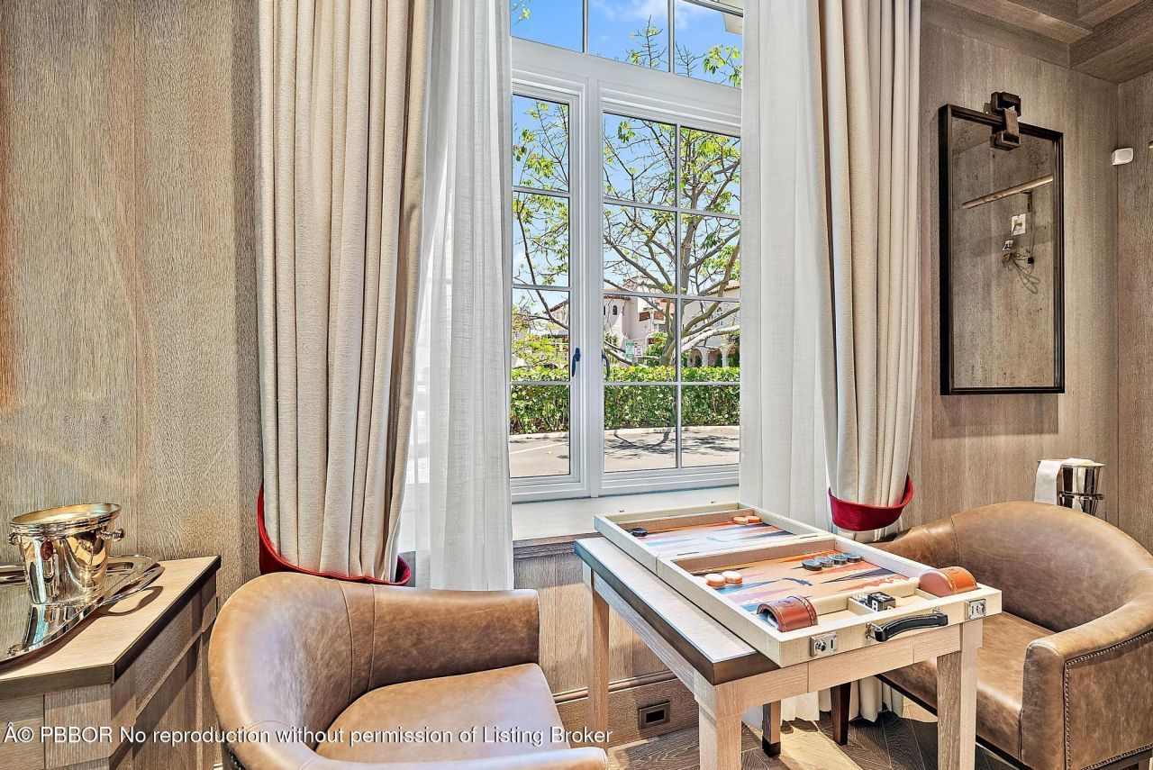 236 Phipps Plaza, Unit 101, Palm Beach, FL 33480 Photo