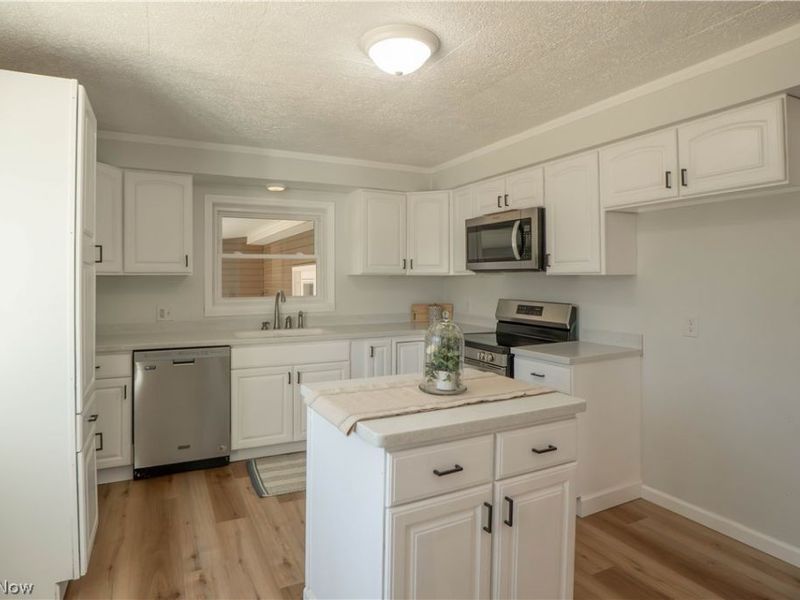 453 Wood Avenue, Newcomerstown, OH 43832 Photo 11