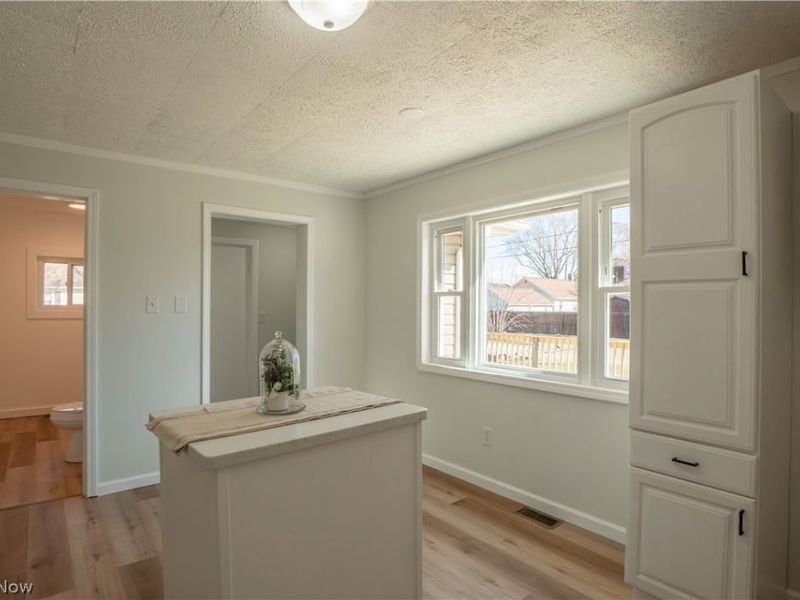 453 Wood Avenue, Newcomerstown, OH 43832 Photo 12