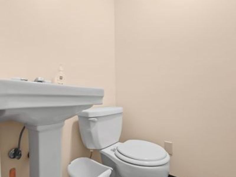 818 S Arch Avenue, Alliance, OH 44601 Photo 5