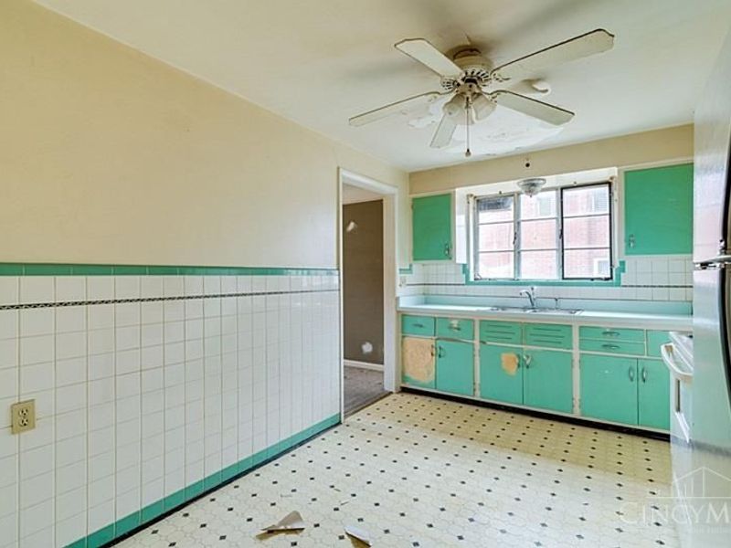 7873 Gail Drive, Deer Park, OH 45236 Photo 13