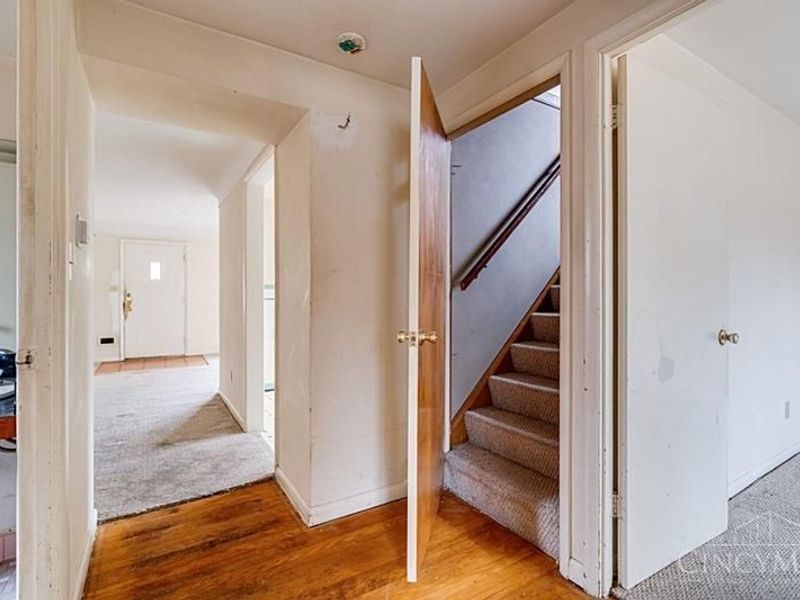 7873 Gail Drive, Deer Park, OH 45236 Photo 17