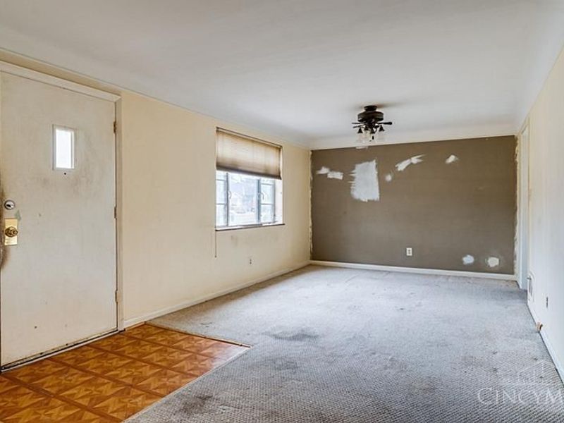 7873 Gail Drive, Deer Park, OH 45236 Photo 4