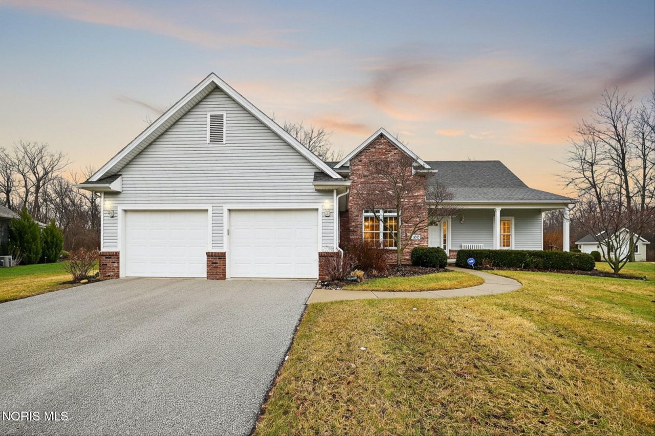 4644 Terra Court, Monclova, OH 43542 Main Photo