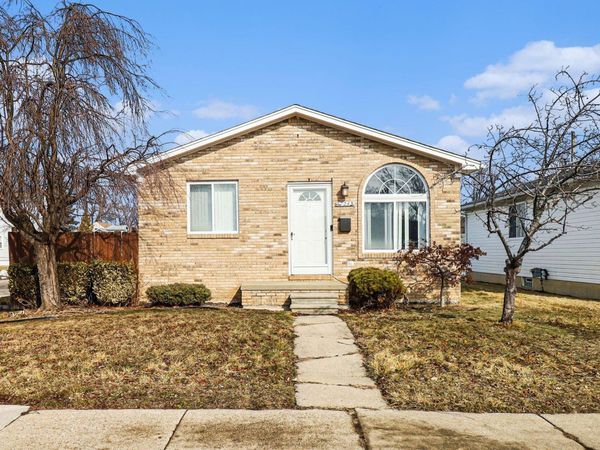 17245 Martin Road, Roseville, MI 48066