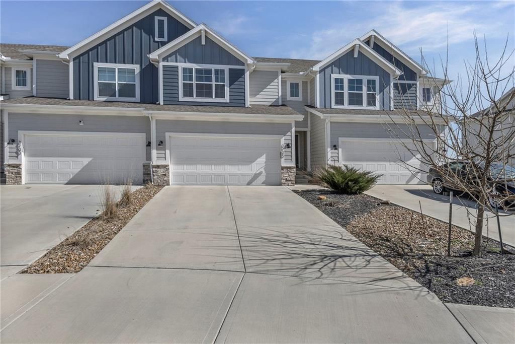 3705 SW Walsh Drive, Lees Summit, MO 64082 Main Photo