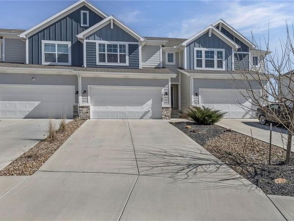 3705 SW Walsh Drive, Lee's Summit, MO 64082