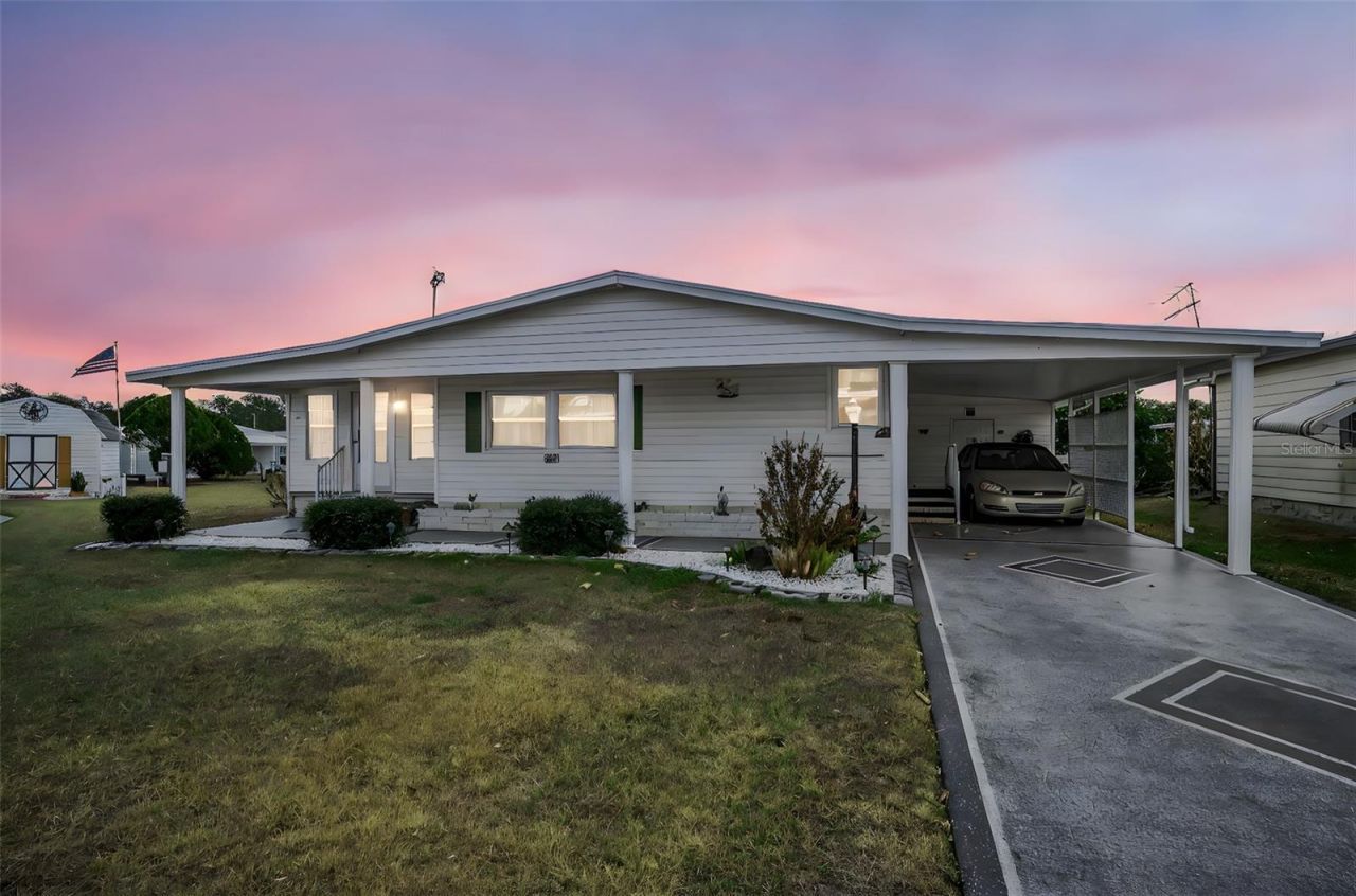 36816 Hibiscus Court, Zephyrhills, FL 33542 Main Photo