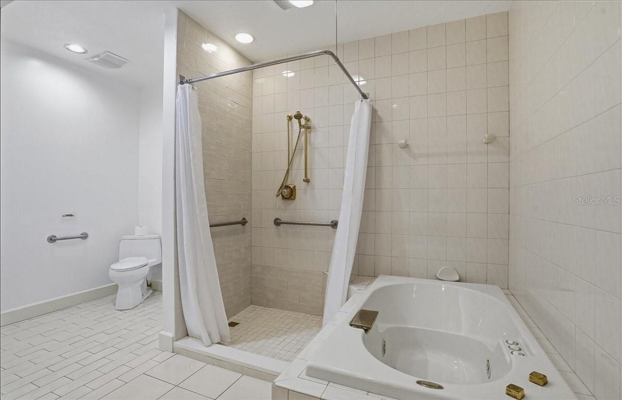 380 Gulf Of Mexico Drive, Unit 515, Longboat Key, FL 34228 Photo