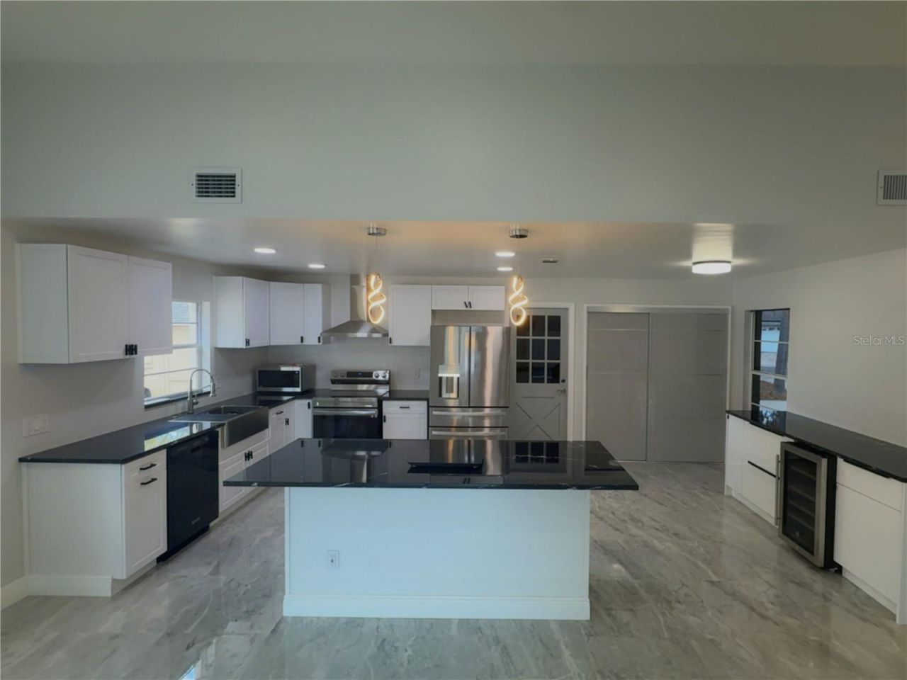 6728 Islander Lane, Tampa, FL 33615 Photo