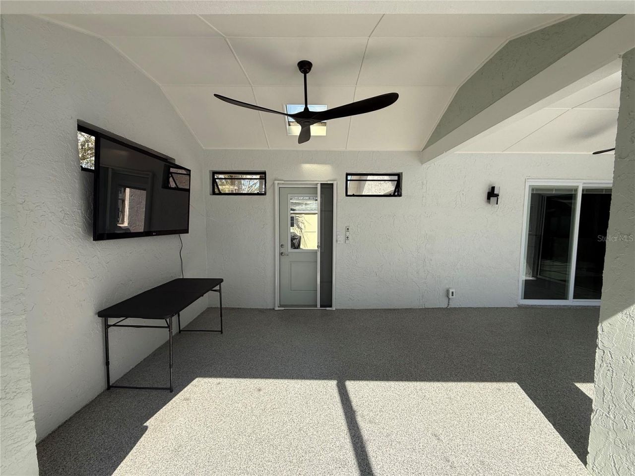 6728 Islander Lane, Tampa, FL 33615 Photo