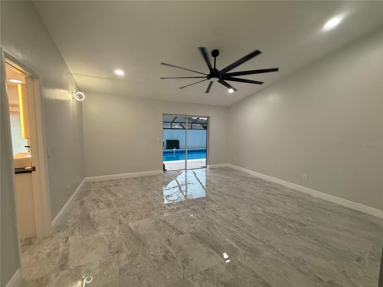 6728 Islander Lane, Tampa, FL 33615 Photo