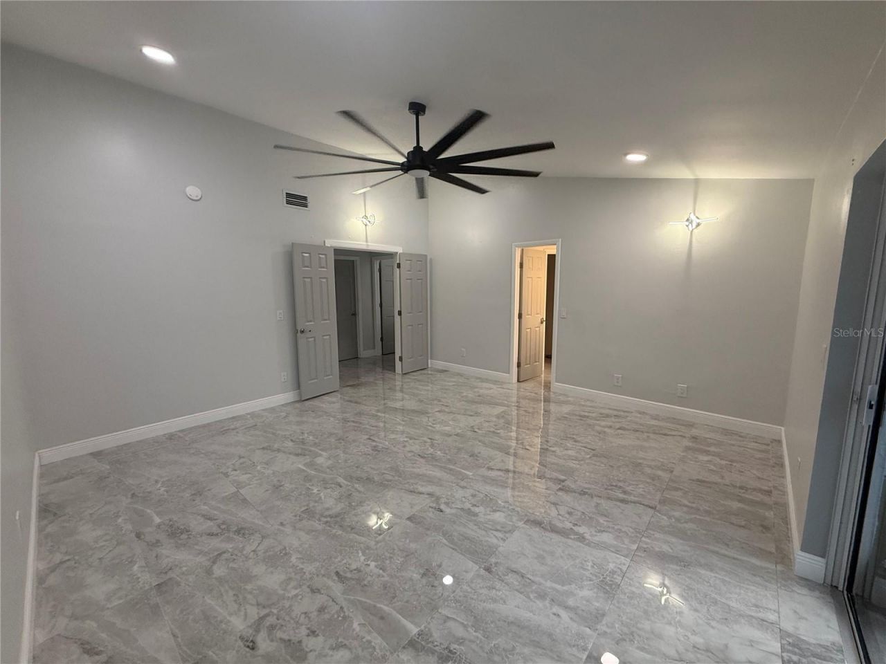 6728 Islander Lane, Tampa, FL 33615 Photo