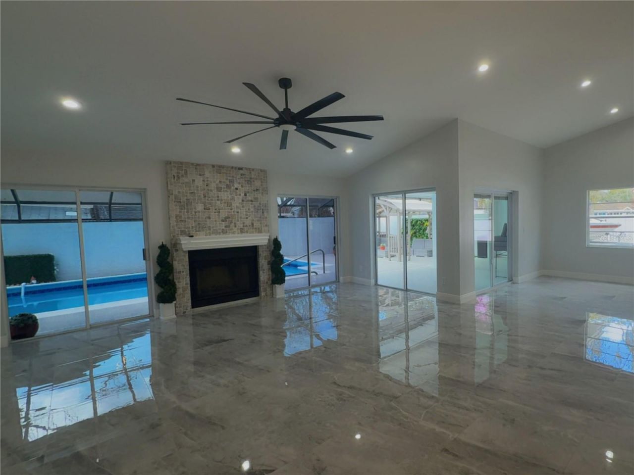 6728 Islander Lane, Tampa, FL 33615 Photo