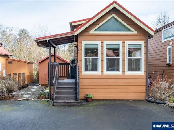 8372 Enchanted Wy, Turner, OR 97392