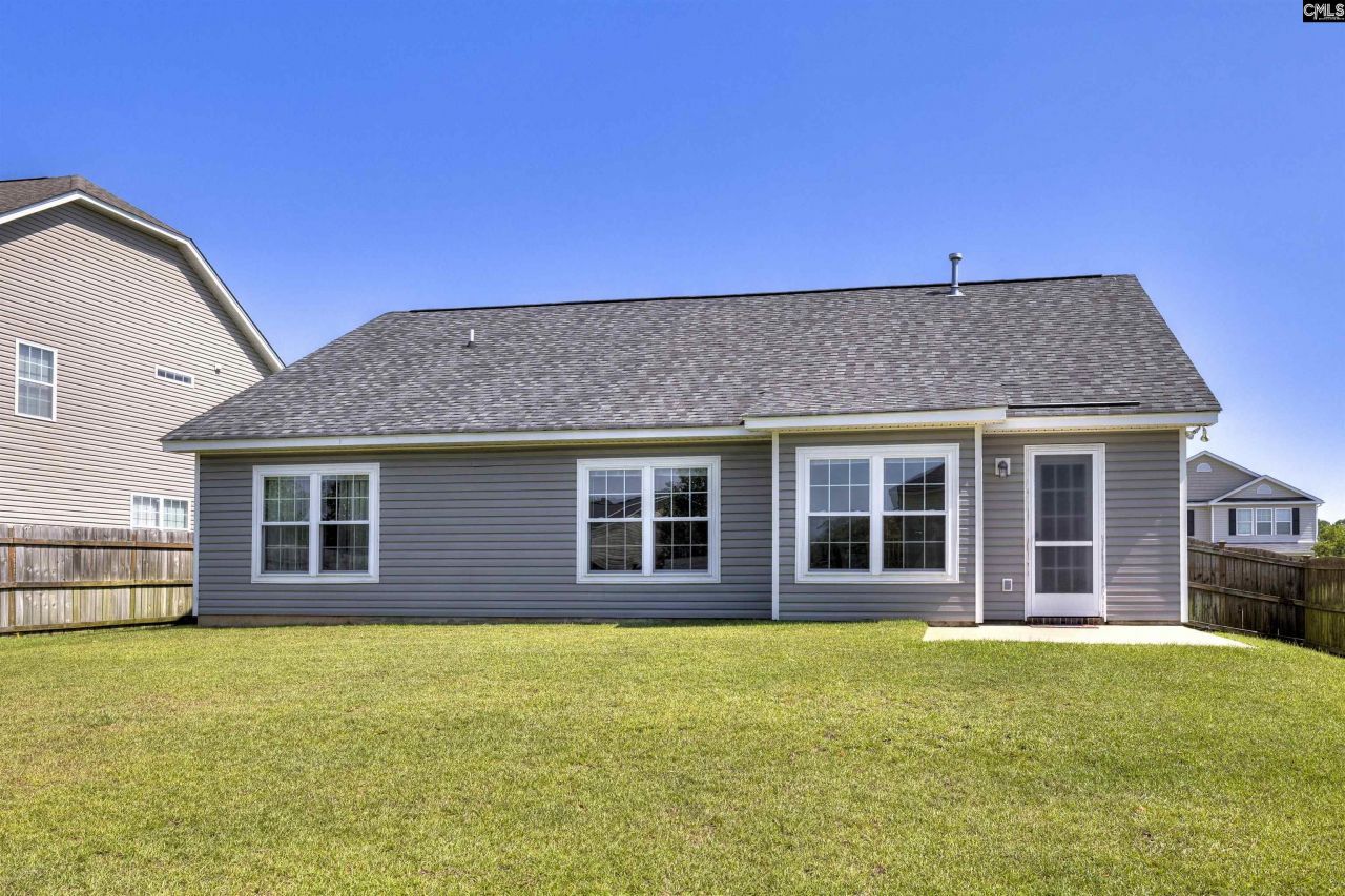 925 Farnsworth Drive Photo 8