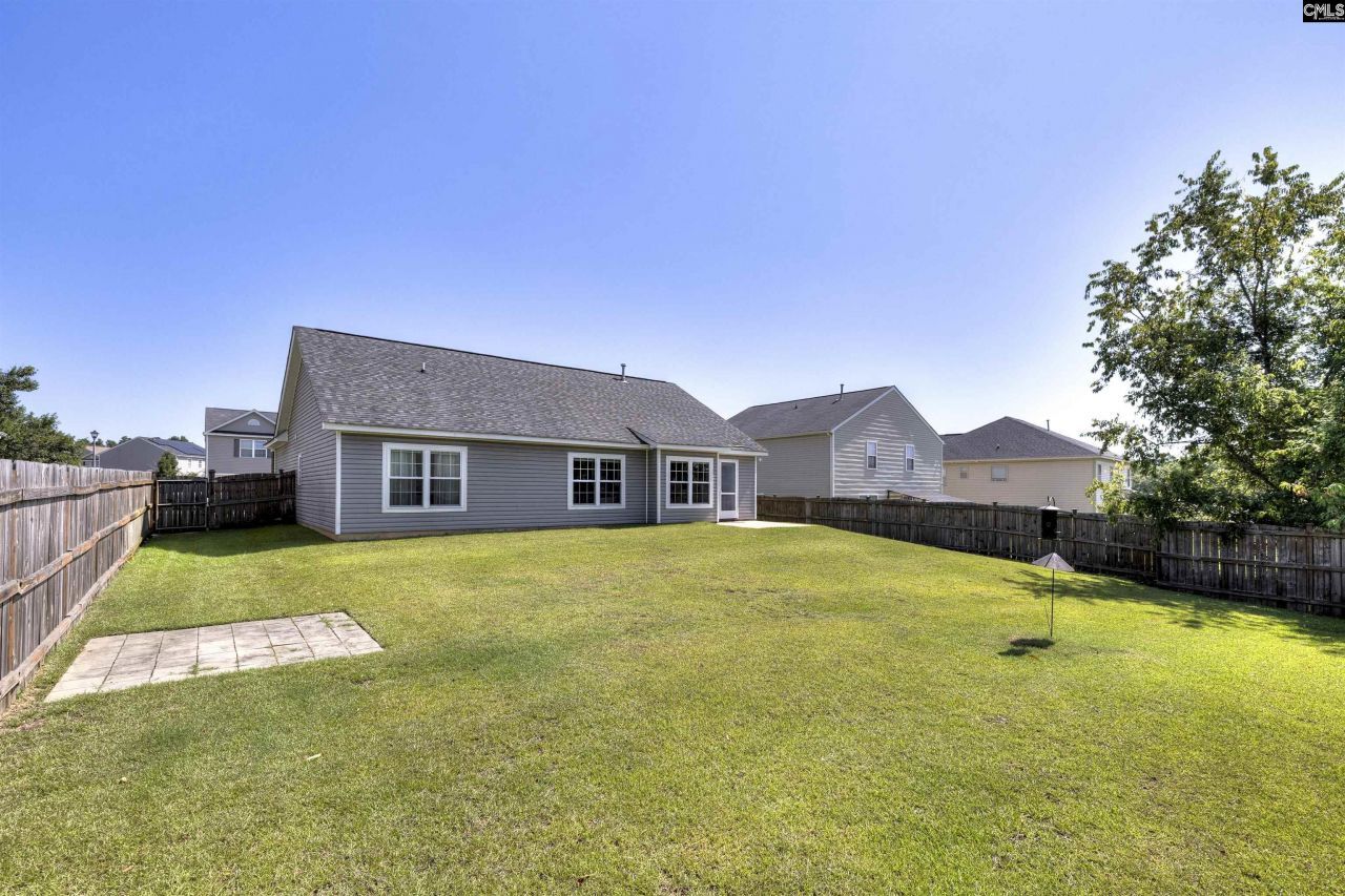 925 Farnsworth Drive Photo 9