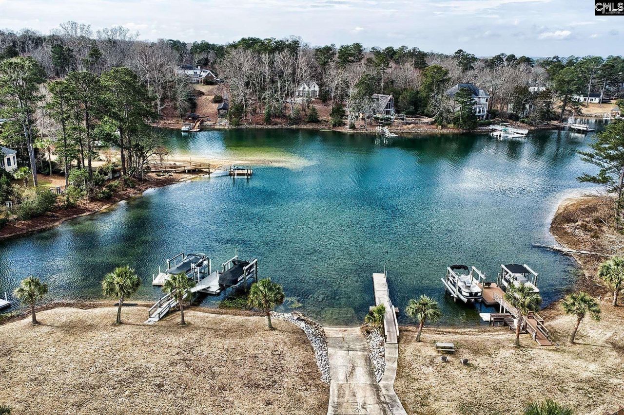 136 Palm Point Drive  Photo 10