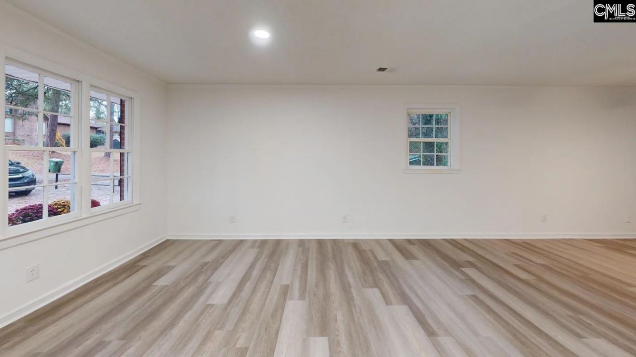 214 Melody Lane  Photo 12