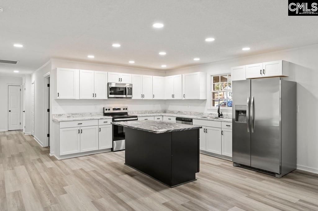 214 Melody Lane  Photo 4