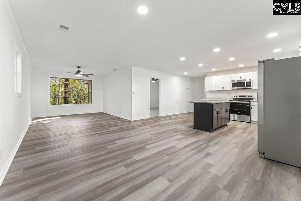 214 Melody Lane  Photo 7