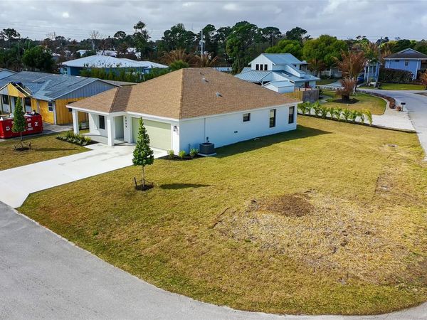 5048 SE Alicia Street, Stuart, FL 34997