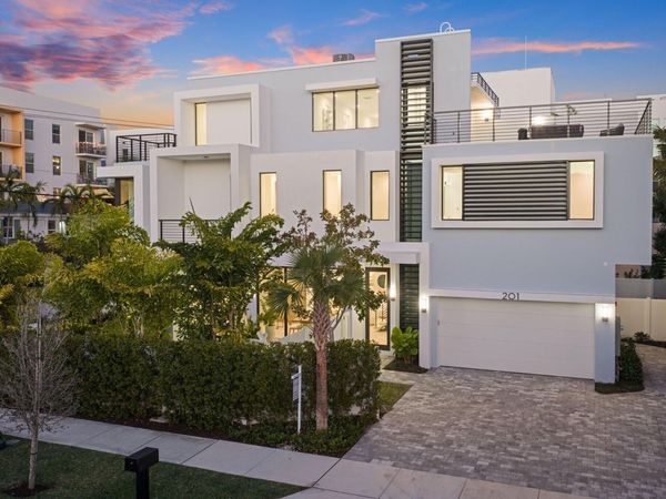 201 SE 4th Avenue, Delray Beach, FL 33483
