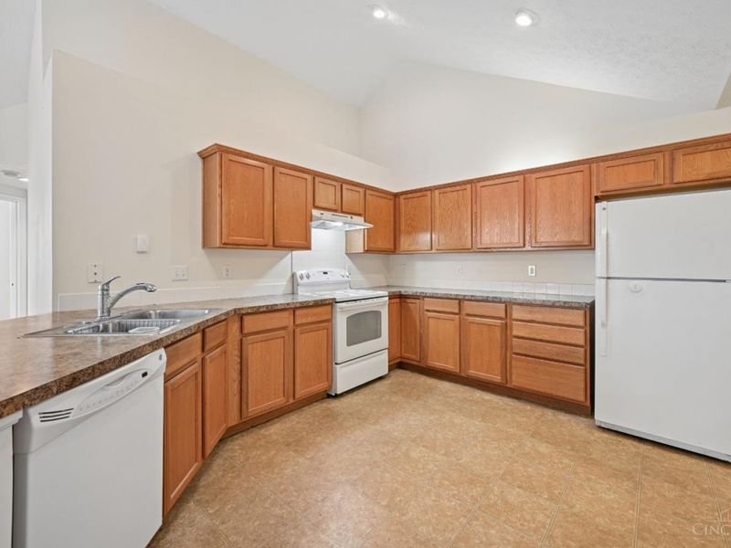 3821 Portrush, Unit 3821, Union Twp, OH 45102 Photo 14