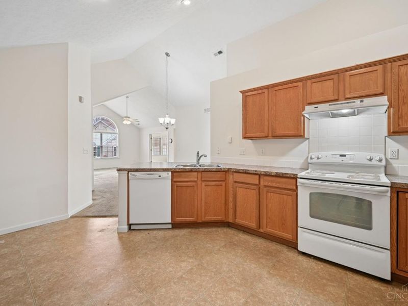 3821 Portrush, Unit 3821, Union Twp, OH 45102 Photo 15