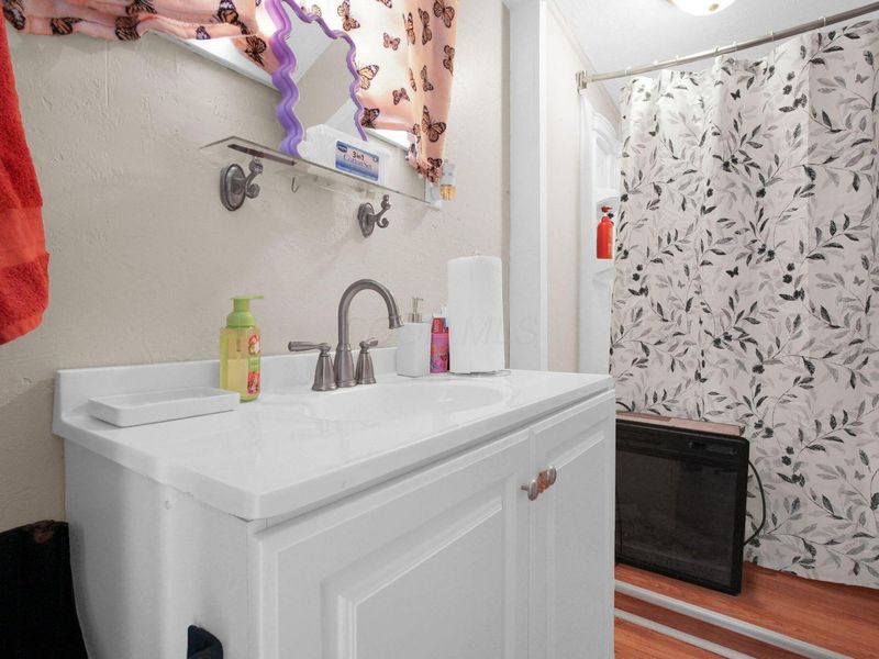 210 W High Street, Ashley, OH 43003 Photo 23