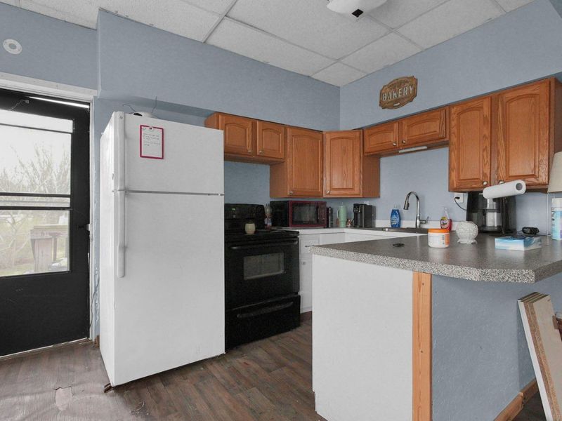 210 W High Street, Ashley, OH 43003 Photo 29