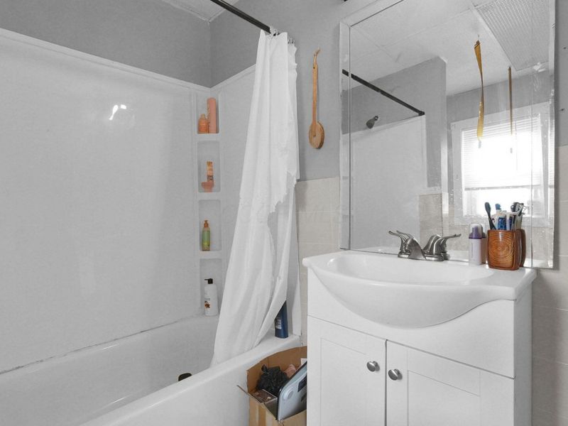 210 W High Street, Ashley, OH 43003 Photo 36