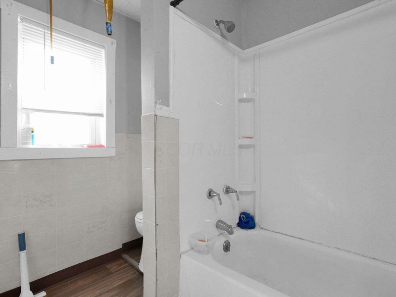 210 W High Street, Ashley, OH 43003 Photo 37