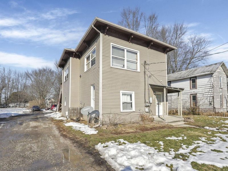 210 W High Street, Ashley, OH 43003 Photo 4