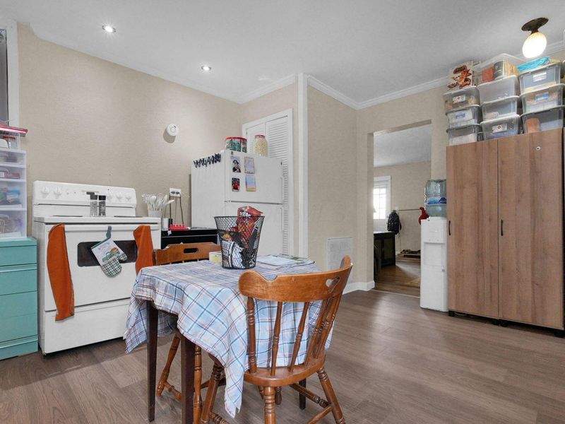 210 W High Street, Ashley, OH 43003 Photo 6