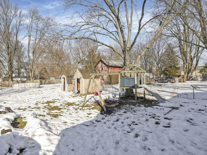 210 W High Street, Ashley, OH 43003 Photo 7