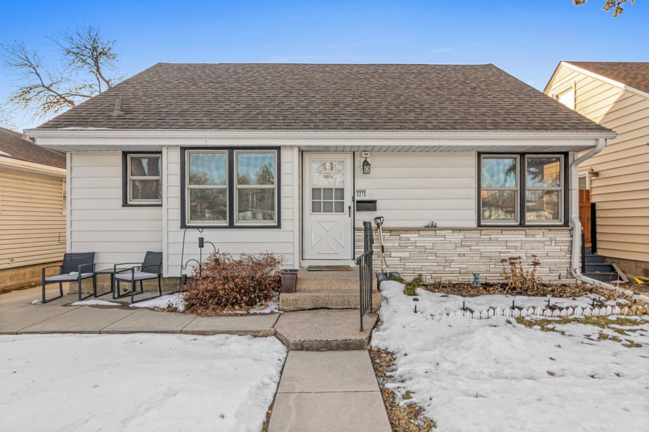 5213 Oliver Avenue N, Minneapolis, MN 55430 Main Photo