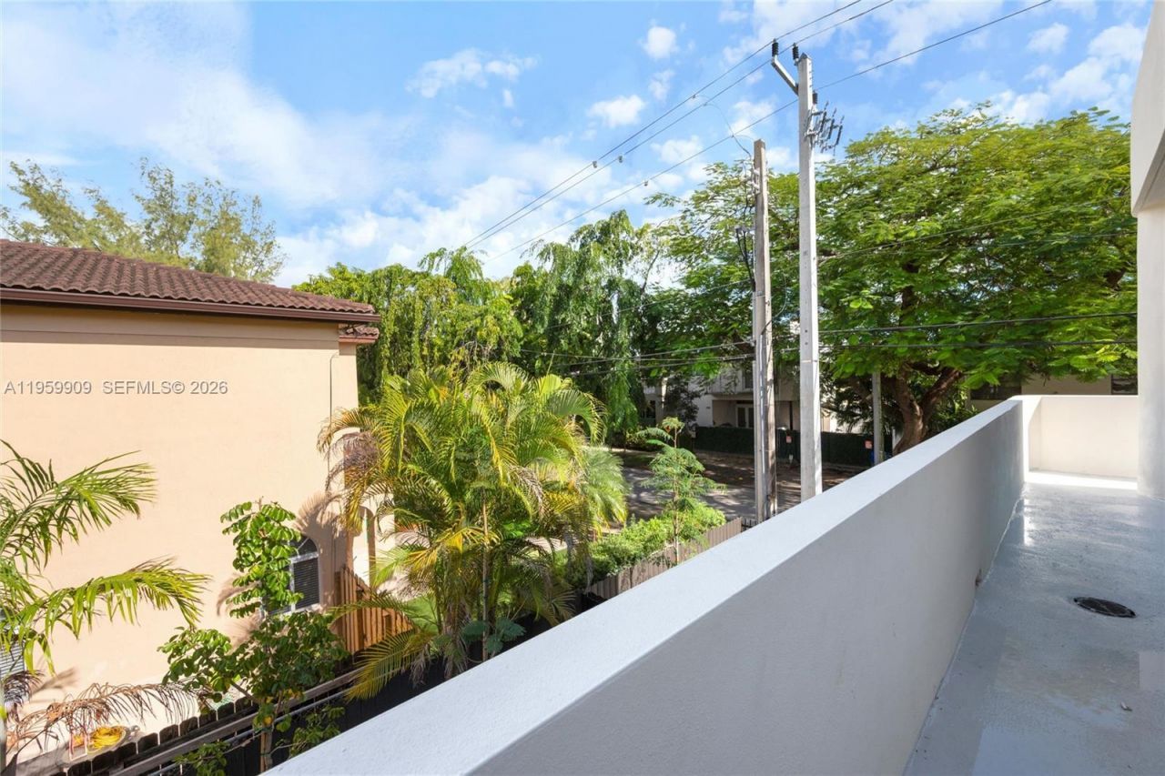 2330 SW 36th Ave, Unit 2, Miami, FL 33134 Photo